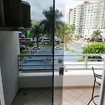 Piscinas Termais De Poco, Em Frente Bares Vips E Badalados, Do Sesc, Varios Restaurantes Tops Ao Redor, Melhor Atendimento Com Area De Laser Totalmente Renovada, Nao Paga Pulseira De Entrada, Varanda Do Ap Em Frente A Praca Da Virada De Ano