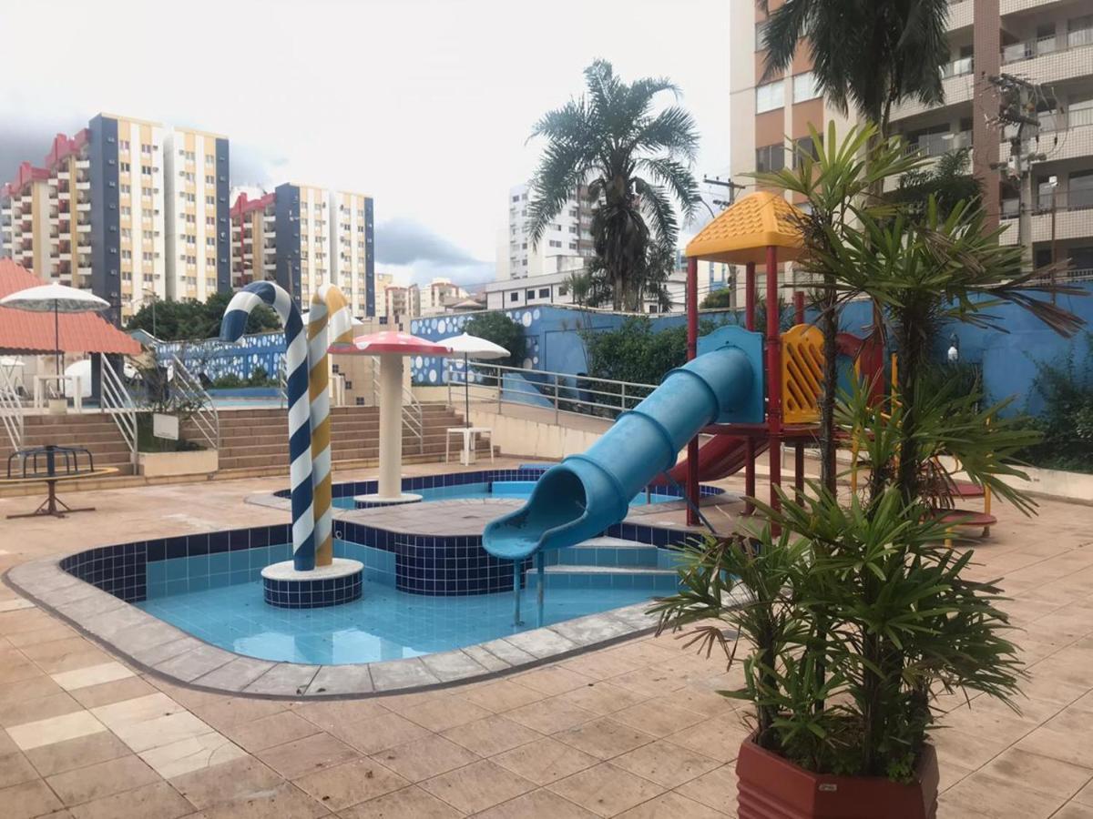 Piscinas Termais De Poco, Em Frente Bares Vips E Badalados, Do Sesc, Varios Restaurantes Tops Ao Redor, Atendimento Com Area De Laser Totalmente Renovada, Nao Paga Pulseira De Entrada, Varanda Do Ap Em Frente A Praca Da Virada De Ano