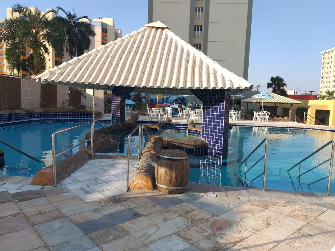Piscinas Termais De Poco, Em Frente Bares Vips E Badalados, Do Sesc, Varios Restaurantes Tops Ao Redor, Atendimento Com Area De Laser Totalmente Renovada, Nao Paga Pulseira De Entrada, Varanda Do Ap Em Frente A Praca Da Virada De Ano *
