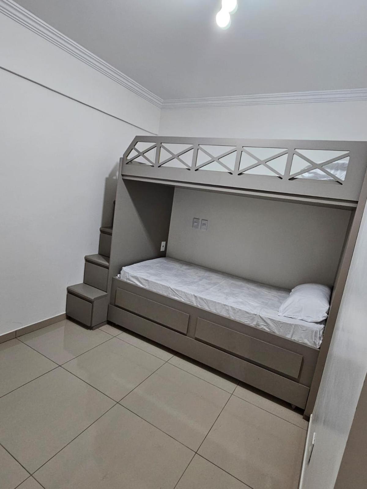 Apartamento Piscinas Termais De Poco, Em Frente Bares Vips E Badalados, Do Sesc, Varios Restaurantes Tops Ao Redor, Atendimento Com Area De Laser Totalmente Renovada, Nao Paga Pulseira De Entrada, Varanda Do Ap Em Frente A Praca Da Virada De Ano