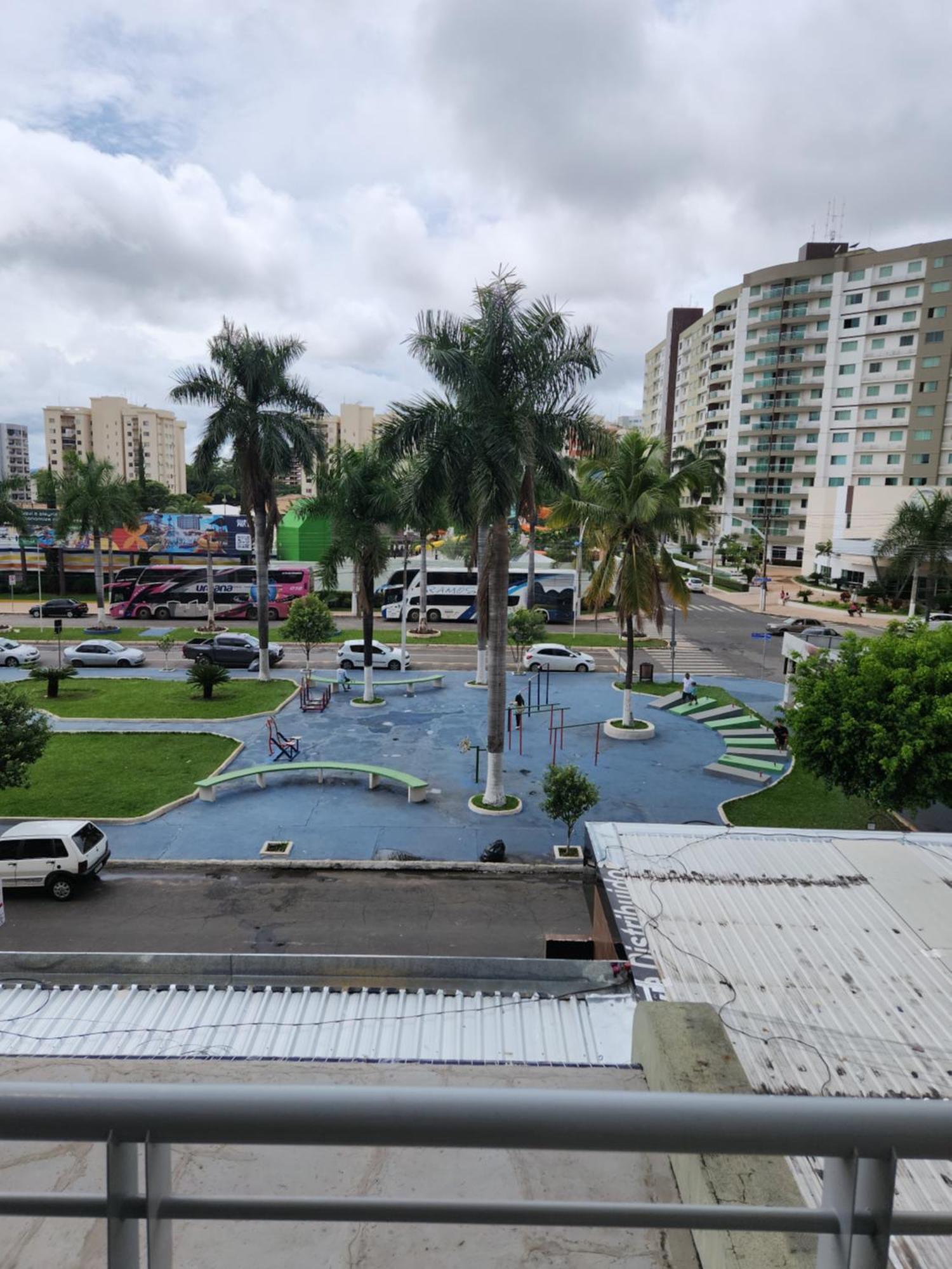 Piscinas Termais De Poco, Em Frente Bares Vips E Badalados, Do Sesc, Varios Restaurantes Tops Ao Redor, Atendimento Com Area De Laser Totalmente Renovada, Nao Paga Pulseira De Entrada, Varanda Do Ap Em Frente A Praca Da Virada De Ano Apartamento