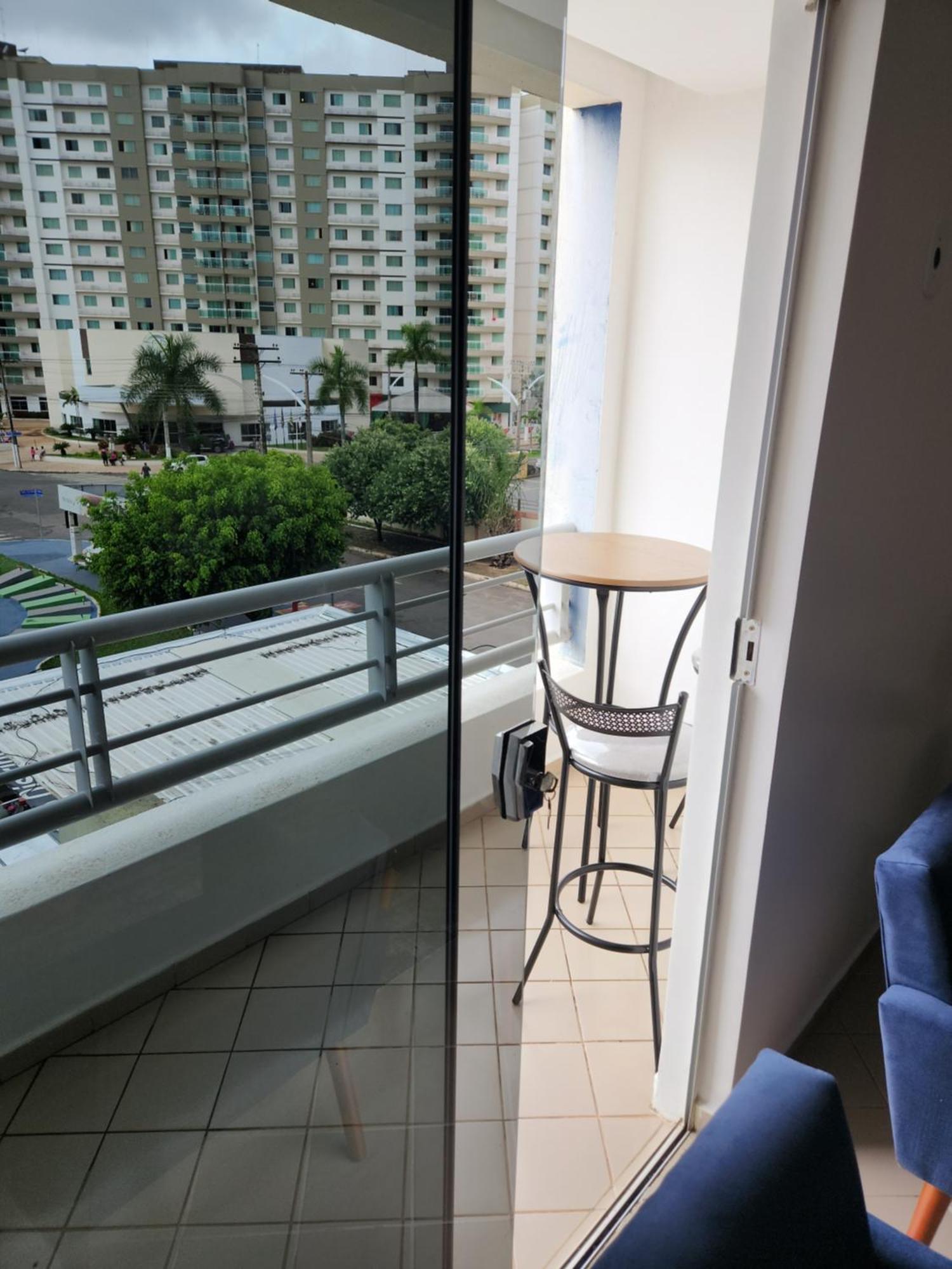 Piscinas Termais De Poco, Em Frente Bares Vips E Badalados, Do Sesc, Varios Restaurantes Tops Ao Redor, Atendimento Com Area De Laser Totalmente Renovada, Nao Paga Pulseira De Entrada, Varanda Do Ap Em Frente A Praca Da Virada De Ano Apartamento Caldas Novas
